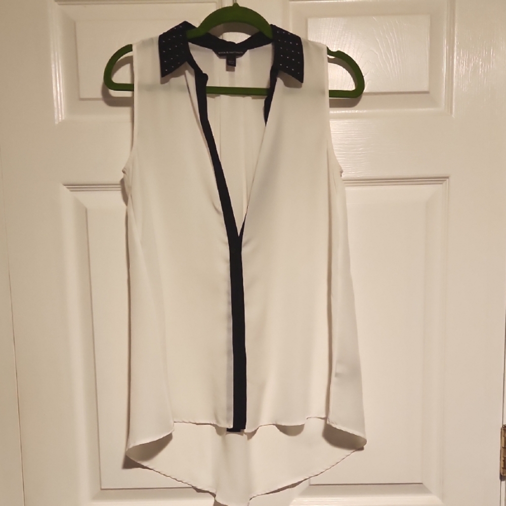 Sleeveless Button-Up Blouse